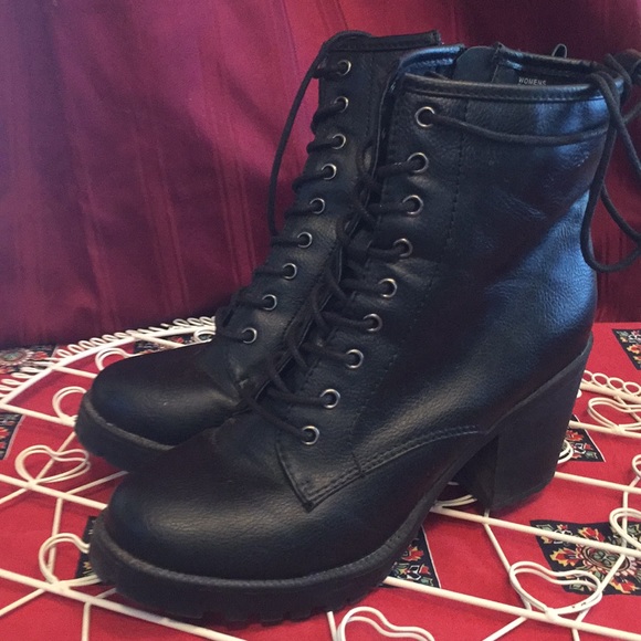Zigi Soho Shoes - Zigisoho Black heel combat boot 8.5  Kourtlan zip